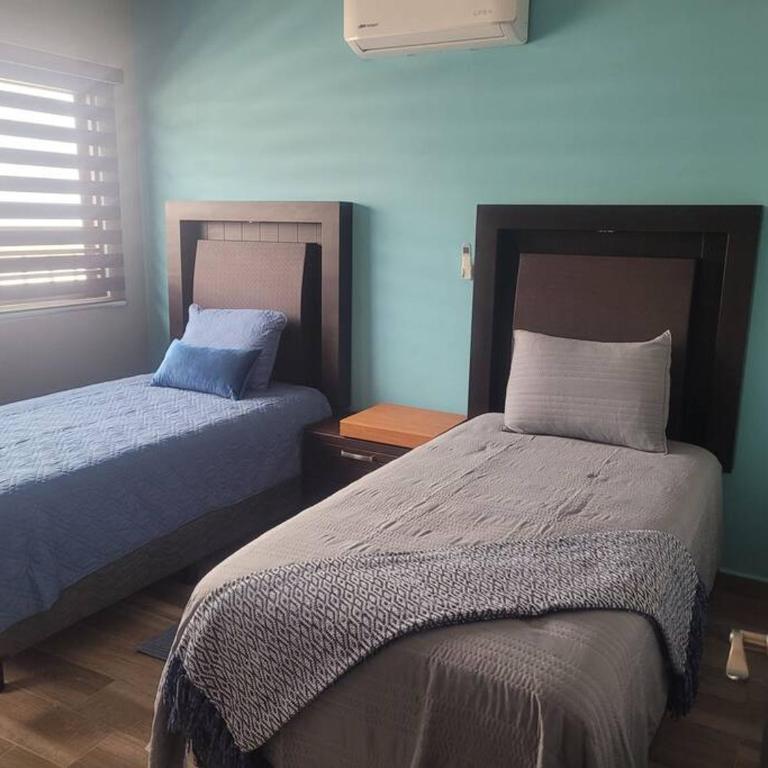 Bring the family to Mazatlán - Four-Bedroom House - 8