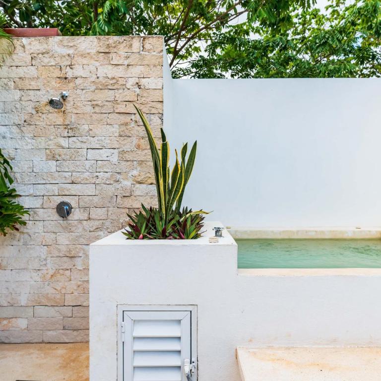 Villa Ek'Balam & Villa Flamingo, Luxury Villas, Private Pool, Private Garden, Jacuzzi, 24h Security - Three-Bedroom Villa 7 - 67