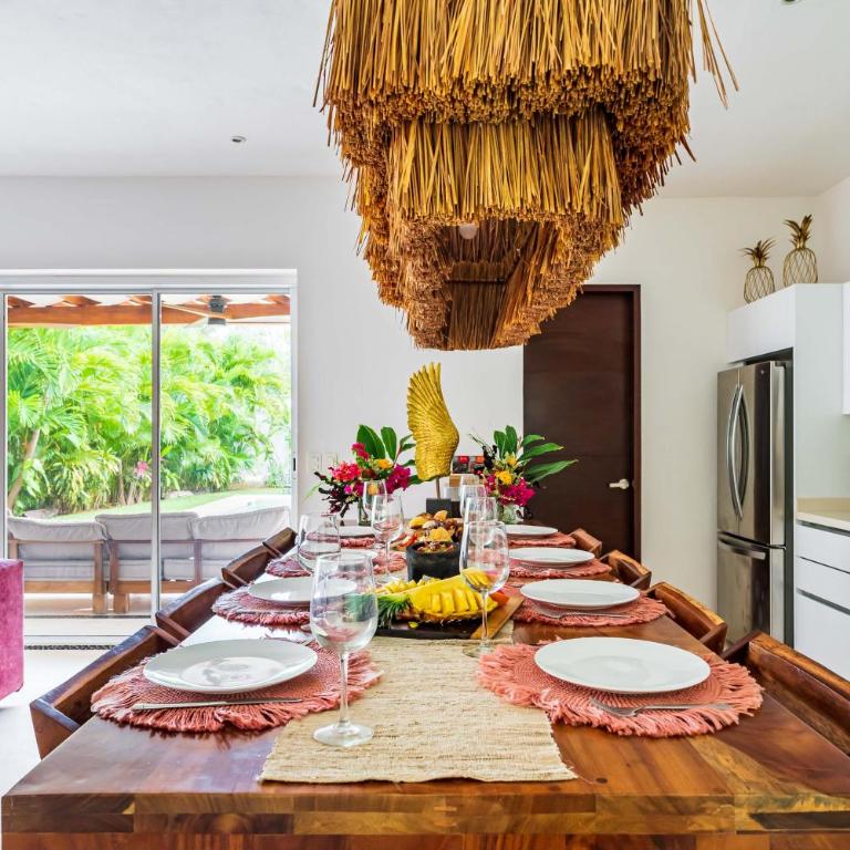 Villa Ek'Balam & Villa Flamingo, Luxury Villas, Private Pool, Private Garden, Jacuzzi, 24h Security - Three-Bedroom Villa 7 - 22