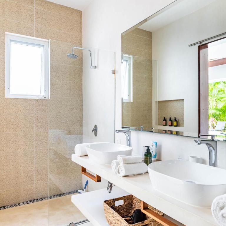 Villa Ek'Balam & Villa Flamingo, Luxury Villas, Private Pool, Private Garden, Jacuzzi, 24h Security - Three-Bedroom Villa 7 - 45