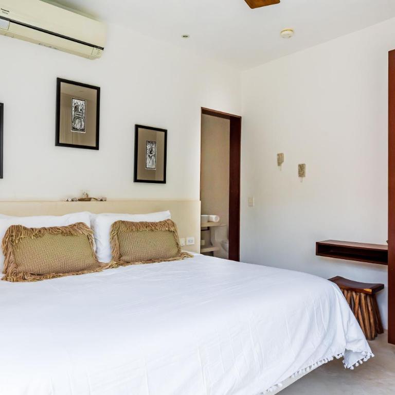 Villa Ek'Balam & Villa Flamingo, Luxury Villas, Private Pool, Private Garden, Jacuzzi, 24h Security - Three-Bedroom Villa 7 - 43