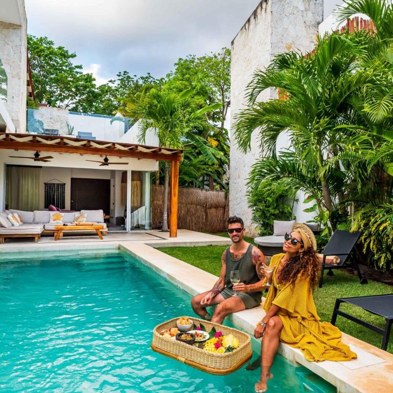 Villa Ek'Balam & Villa Flamingo, Luxury Villas, Private Pool, Private Garden, Jacuzzi, 24h Security - Three-Bedroom Villa 7 - 2