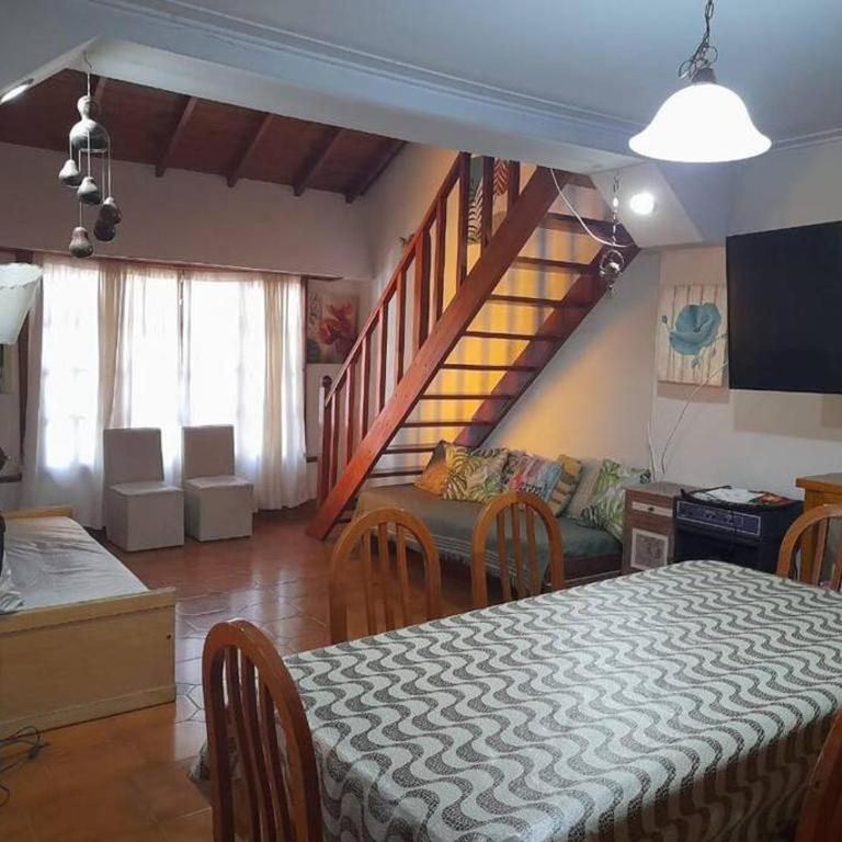 Casa turismo en Barrio Familiar. - Casa de 3 dormitorios - 9