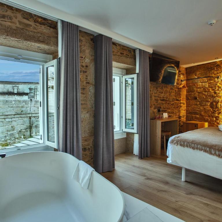 Hotel Plaza Obradoiro by Bossh! Hotels - Superior Queen Room - 2