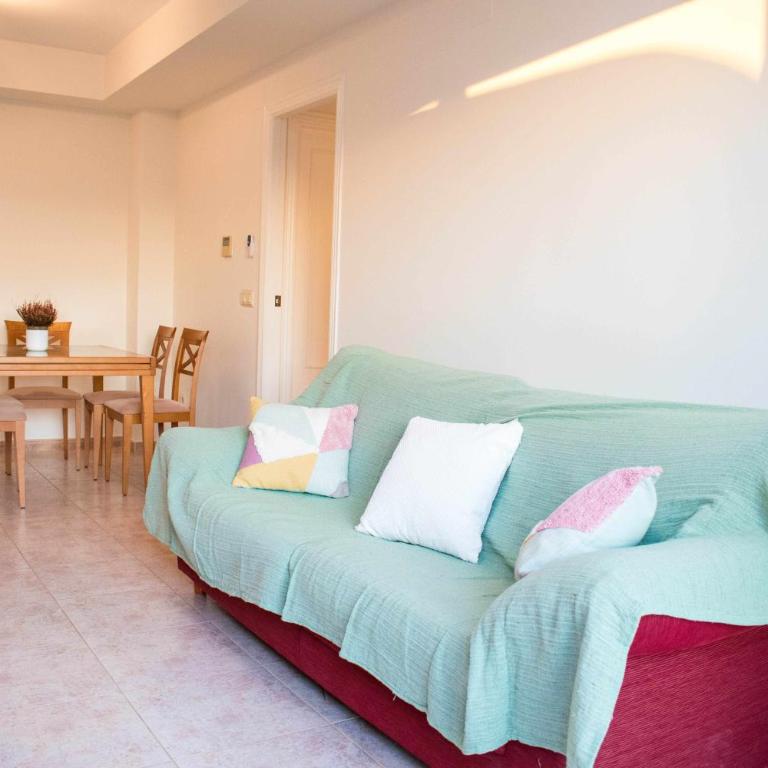 Atico con vistas al Castillo al lado del mar - Apartamento de 3 dormitorios - 4