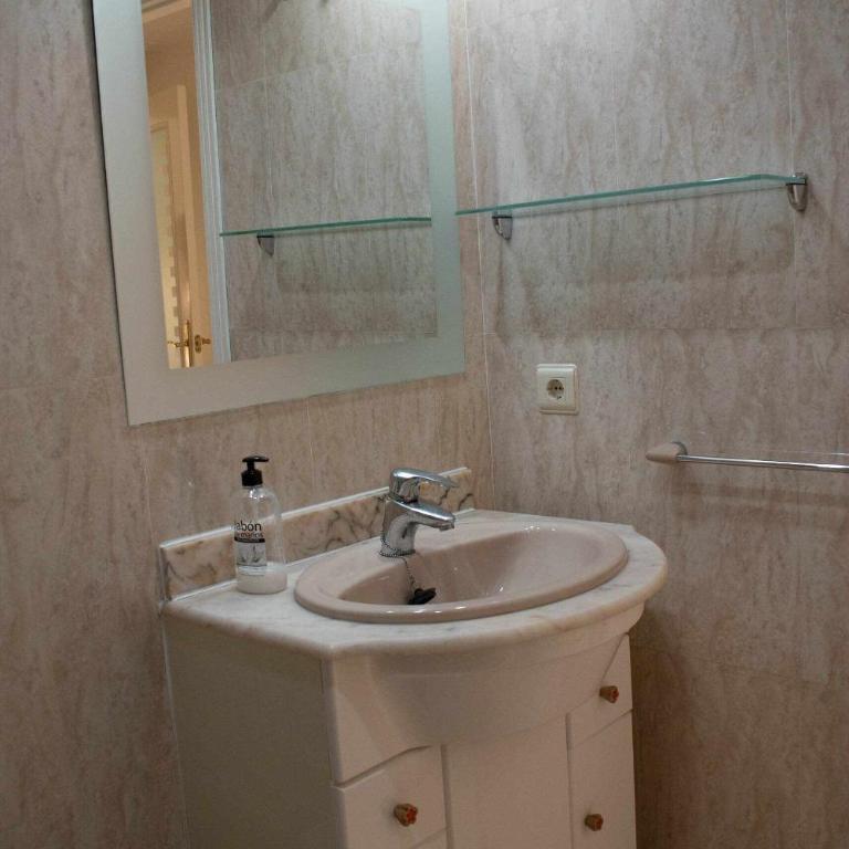 Atico con vistas al Castillo al lado del mar - Apartamento de 3 dormitorios - 36