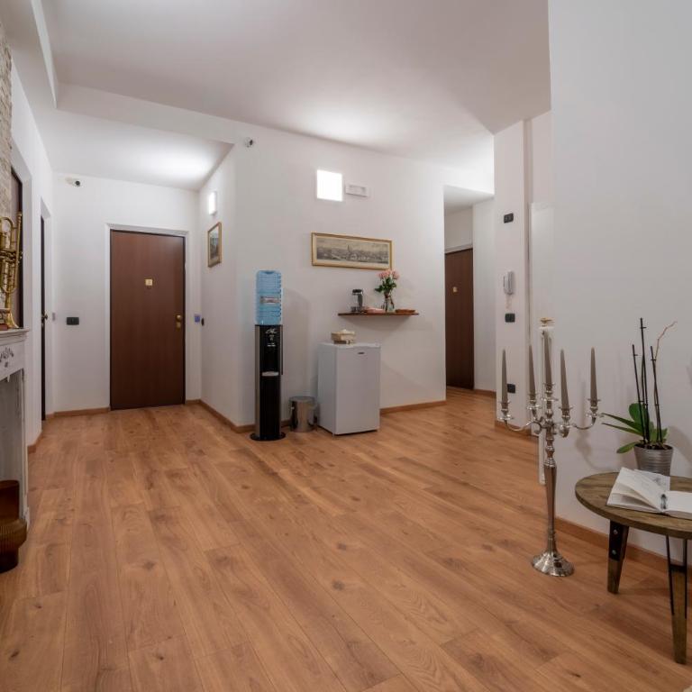 Aurelia Rooms - Camera Matrimoniale - 5