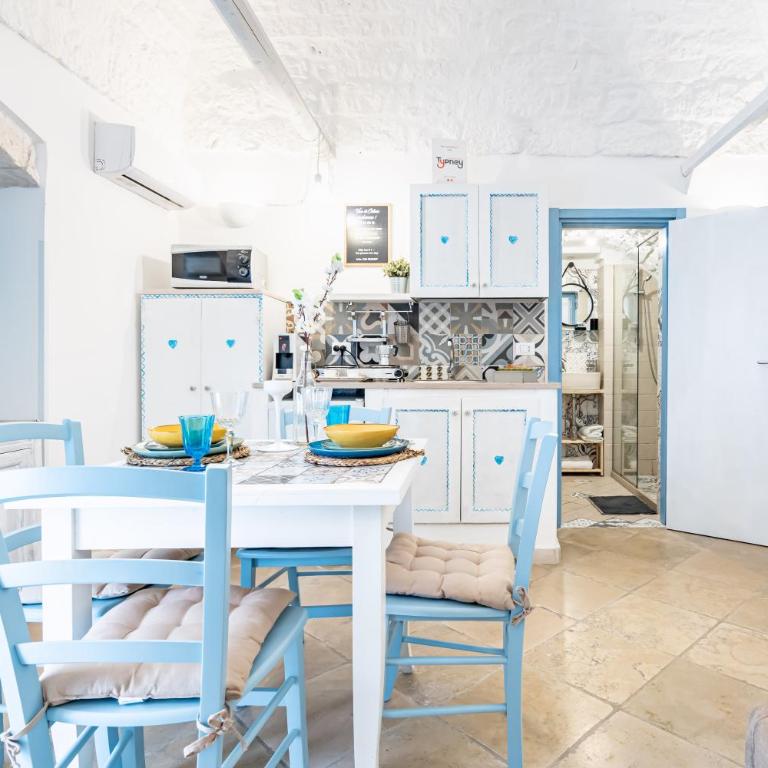 Vico di Ostuni Stone Houses in the Heart of Ostuni by Rentbeat - Casa con 1 Camera da Letto - 11