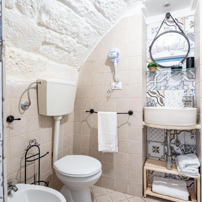 Vico di Ostuni Stone Houses in the Heart of Ostuni by Rentbeat - Casa con 1 Camera da Letto - 13
