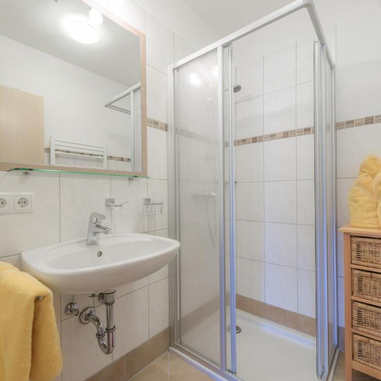 Alpenjuwel Appartements - Apartment mit 2 Schlafzimmern und Balkon - 9