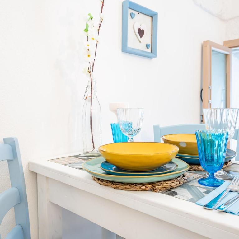 Vico di Ostuni Stone Houses in the Heart of Ostuni by Rentbeat - Casa Vacanze - 1