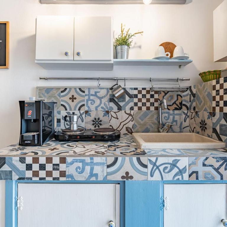 Vico di Ostuni Stone Houses in the Heart of Ostuni by Rentbeat - Casa Vacanze - 1