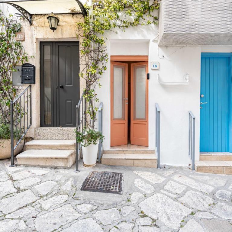 Vico di Ostuni Stone Houses in the Heart of Ostuni by Rentbeat - Casa Vacanze - 4