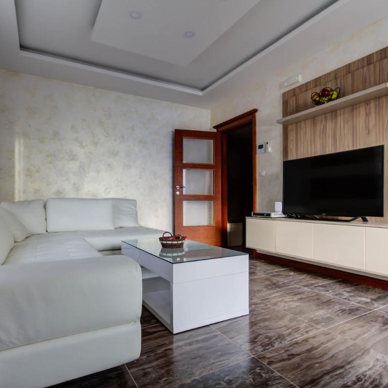 Lux Apartments Djurovic Tivat - Apartment with Sea View - 4