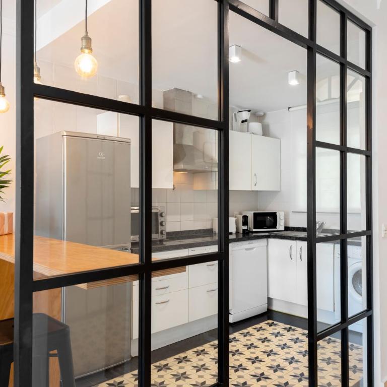 Bright 2 Bedroom apartment with parking space and swimming pools in Aloha Gardens - Two-Bedroom Apartment - 13