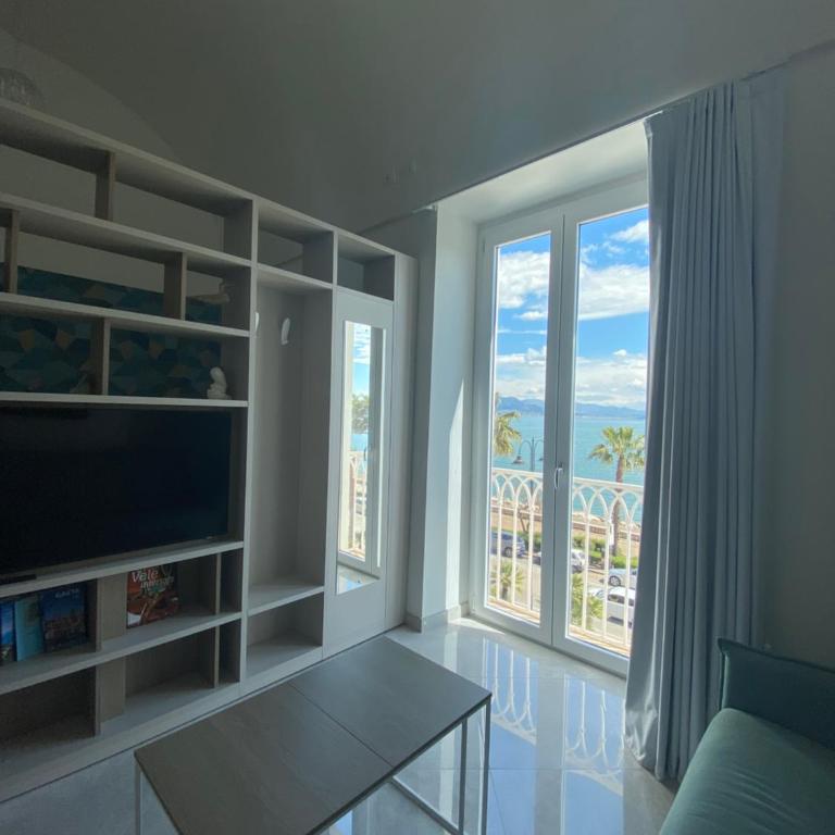 La Camera della Nonna 2.0 - Deluxe Double Room with Balcony and Sea View - 23
