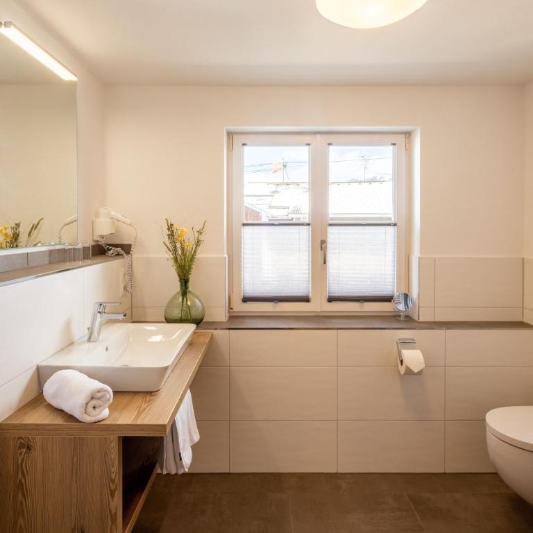 Riedbergerhorn - Gasthof & Ferienwohnungen in Bolsterlang - Apartment mit 1 Schlafzimmer - 2