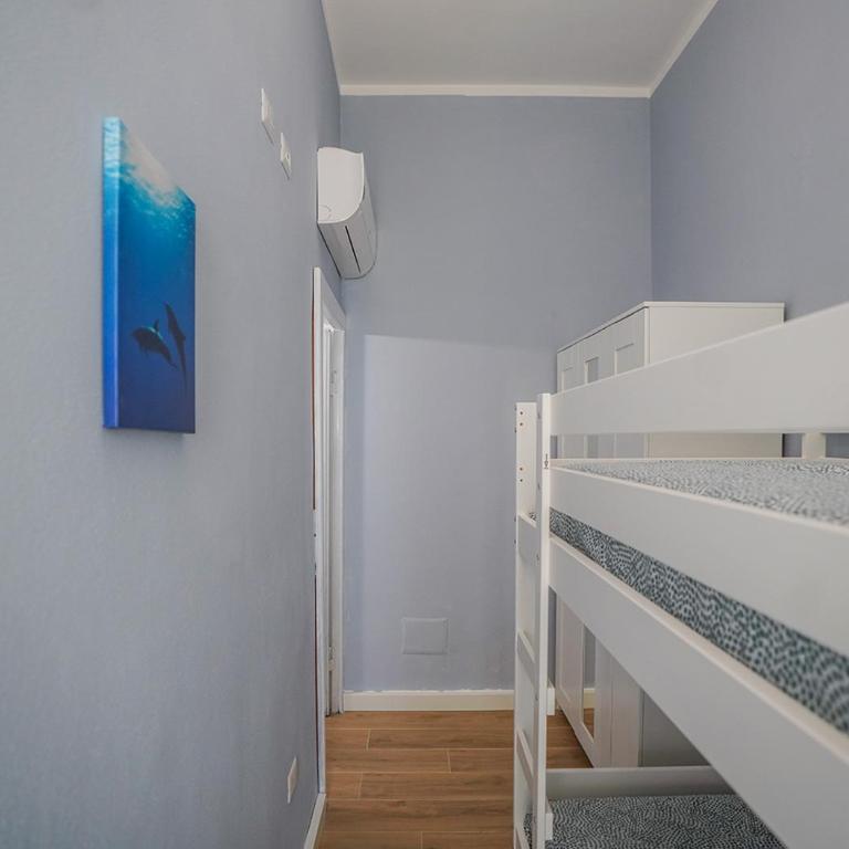 LaureLiving Holiday Home Duilio 02 - Appartamento con 2 Camere da Letto - 9