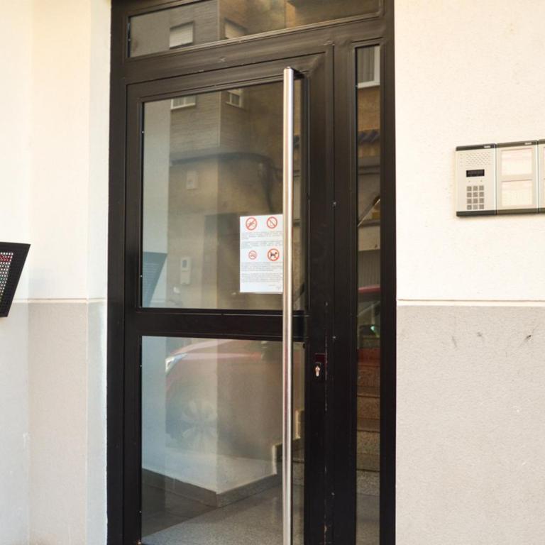 Schöne Wohnung mit Pool , Wi-Fi und privat Garage - Apartamento de 1 dormitorio - 58