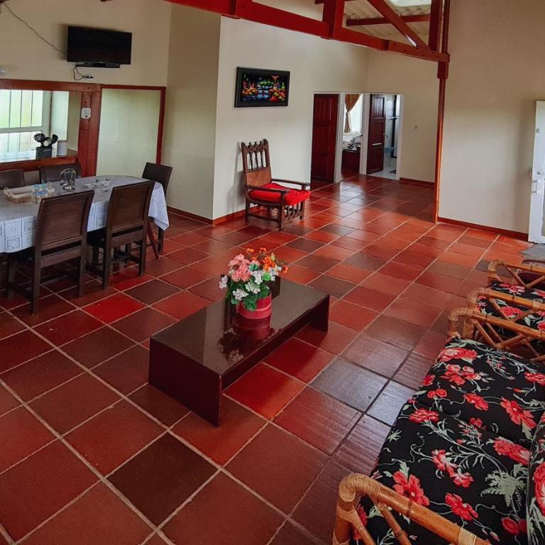 CABAÑA PRADO VERDE - Three-Bedroom Townhouse - 13