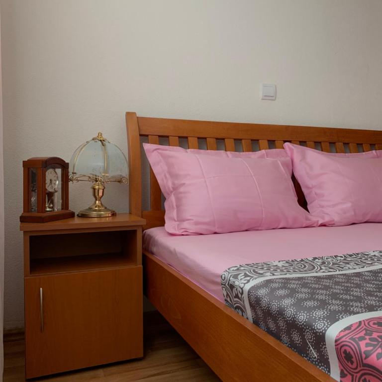 Apartments Nuhi - Dvokrevetna Soba sa Bračnim Krevetom i Balkonom - 24