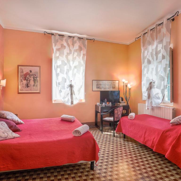 Antica Residenza Santa Chiara -City Center - Camera Tripla Classic - 7