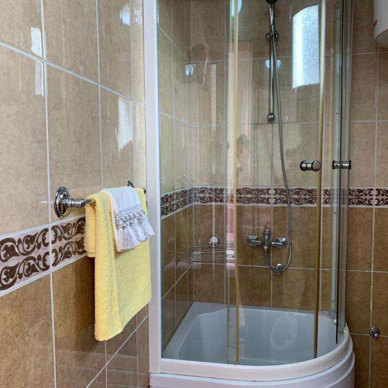 Apartments Nuhi - Dvokrevetna Soba sa Bračnim Krevetom i Balkonom - 15