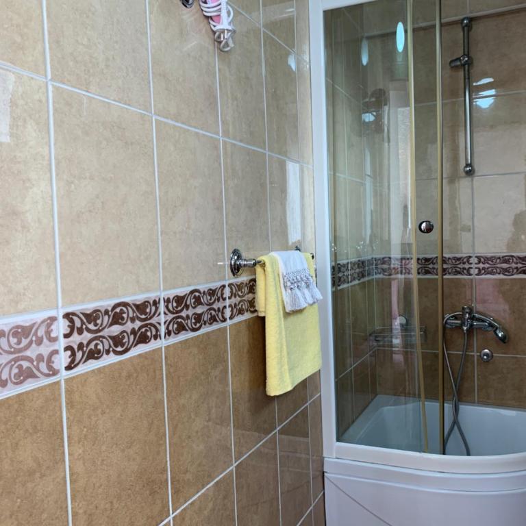 Apartments Nuhi - Dvokrevetna Soba sa Bračnim Krevetom i Balkonom - 16