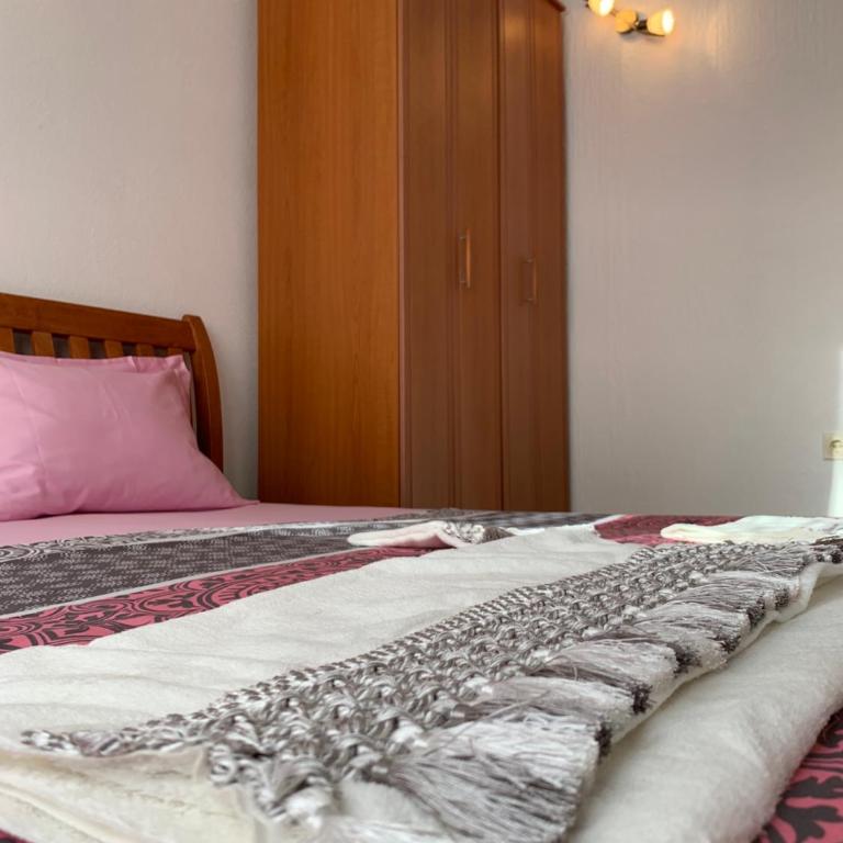 Apartments Nuhi - Dvokrevetna Soba sa Bračnim Krevetom i Balkonom - 17