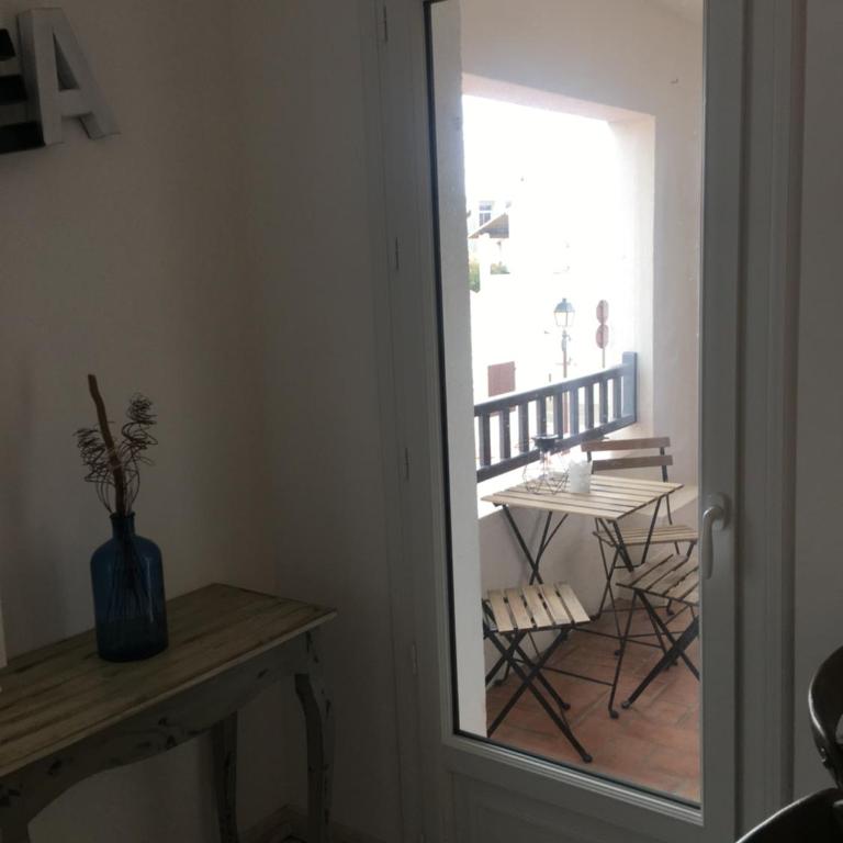 Appartement Le Méditerranéen à 300m de la plage, 3 animaux acceptés - Appartement - 38