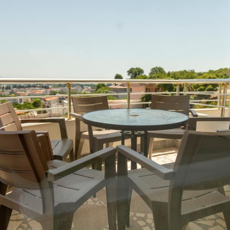 Villa Erik - Apartman sa 2 Spavaće Sobe - 12