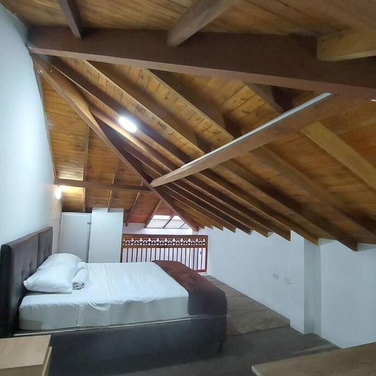 El EmAnJe 4 - Two-Bedroom Apartment - 6