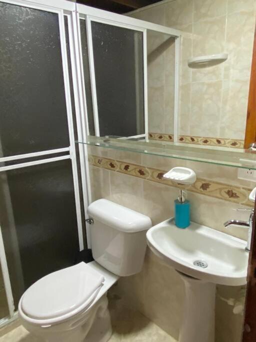 El EmAnJe 4 - Two-Bedroom Apartment - 10