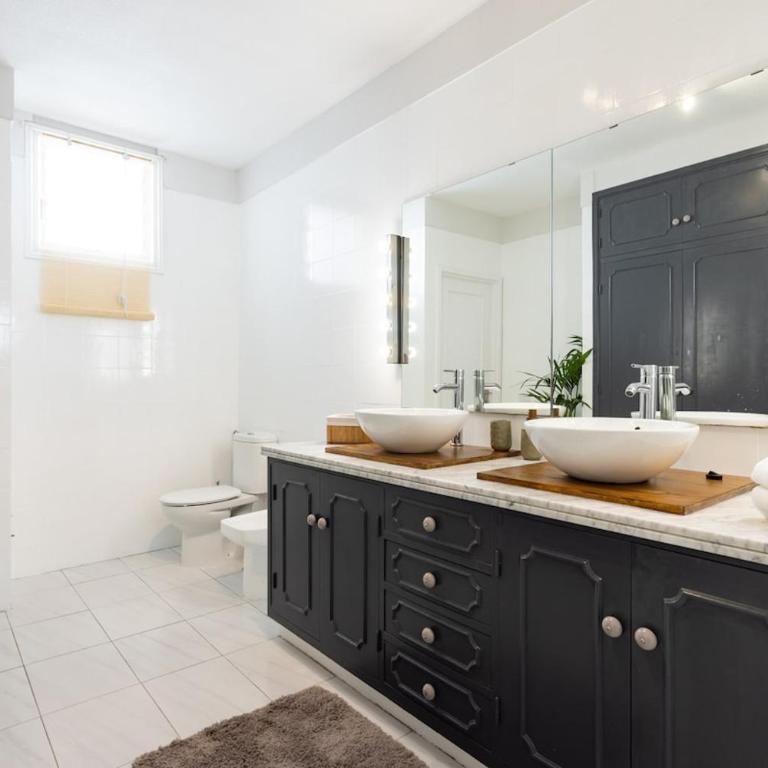 EDEN RENTALS Oasis Penthouse in Santa Cruz - Apartamento Superior - 21