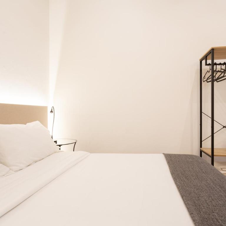Casa Lolita - Standard Double Room with Shared Bathroom - 5