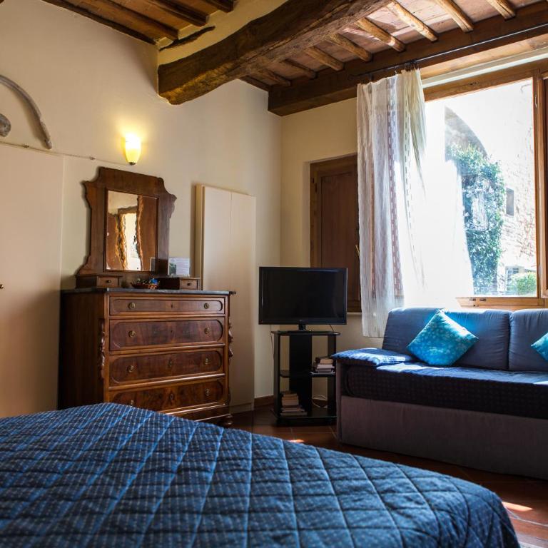 Piazza Paradiso Accommodation - Studio - Separate Building - 9