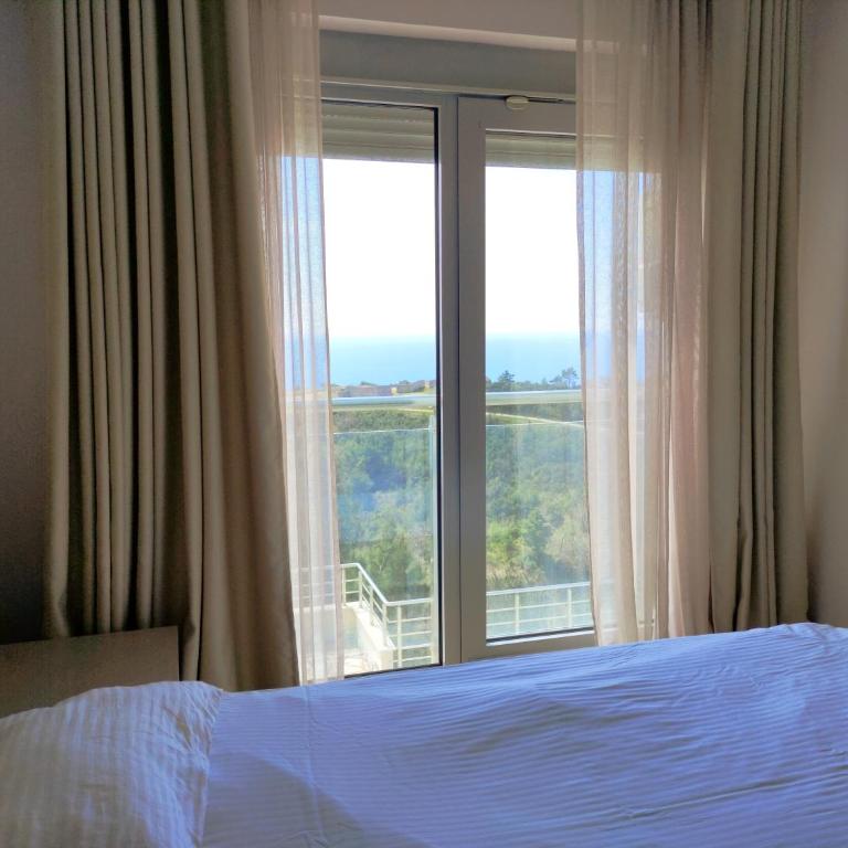Skyline View Apt & Pool Retreat - Apartman sa 2 Spavaće Sobe - 15