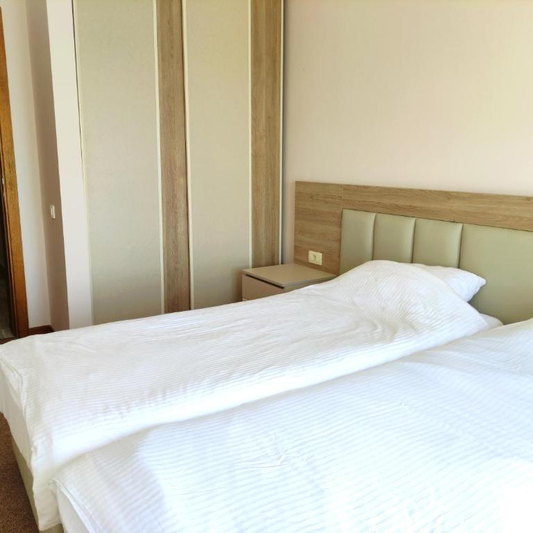 Skyline View Apt & Pool Retreat - Apartman sa 2 Spavaće Sobe - 13