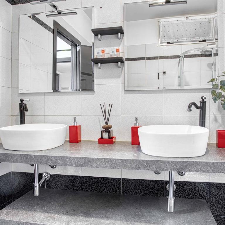 Casa Tricolore - One-Bedroom Apartment - 4