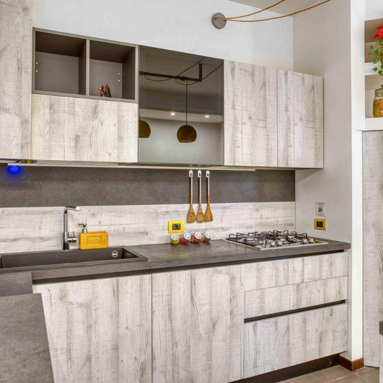 Casa Tricolore - One-Bedroom Apartment - 12