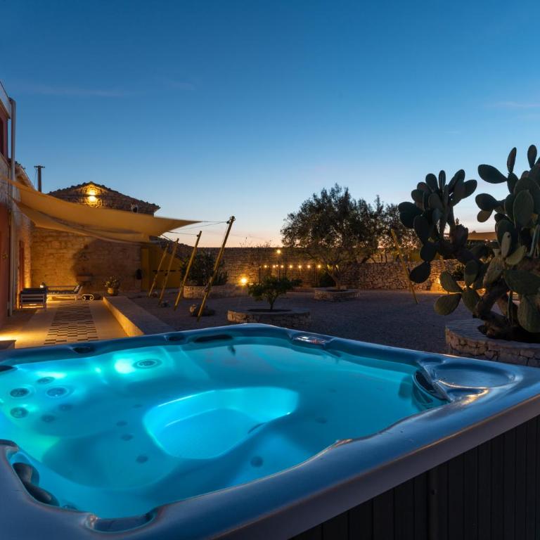 Casa Farlisa, antico baglio con piscina - Villa con Piscina Privata - 66