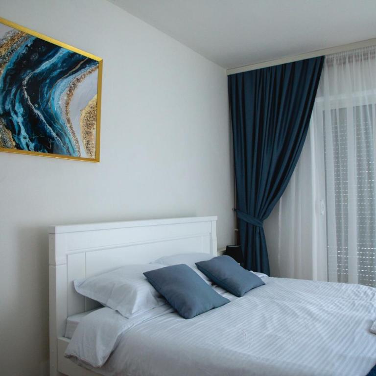 FOR-A Apartmani - Double Room - 6