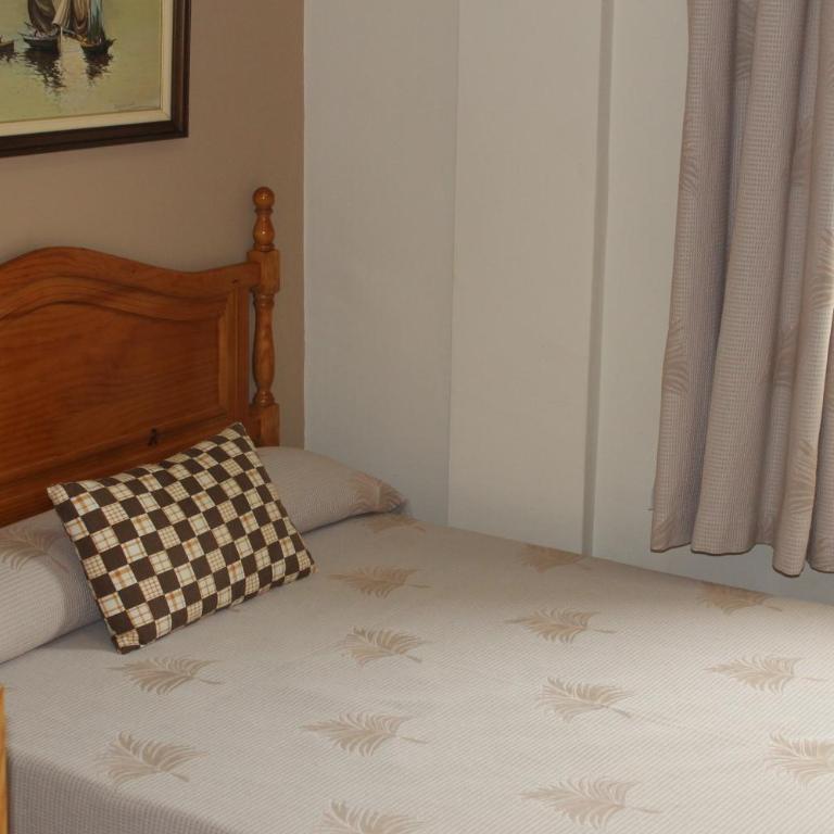 Maximiano Herculeo - Habitación Doble - 1 o 2 camas - 3