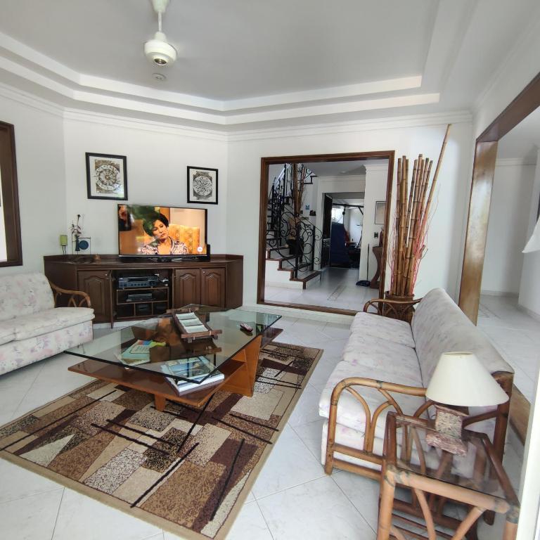 Condominio El Peñon - Villa de 5 dormitorios con piscina privada - 12