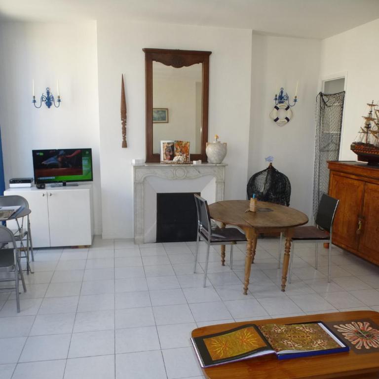 Vieux Port Appartement Maritime de 72m² et balcon - Appartement 2 Chambres - 4