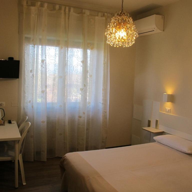 B&B Villa Filotea & Apartment - Double or Twin Room with Garden View - 2