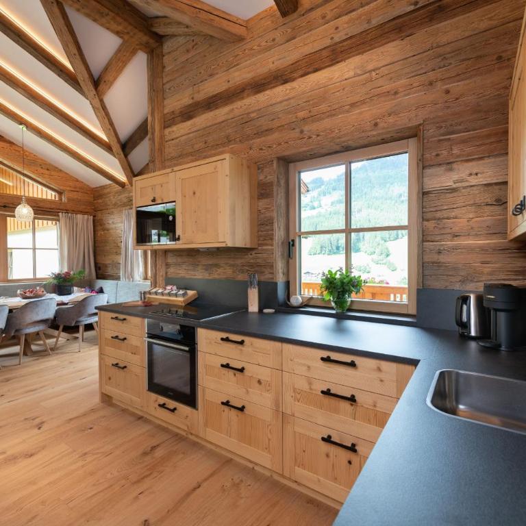 Hotel Dorfer - Chalet mit 3 Schlafzimmern - 5