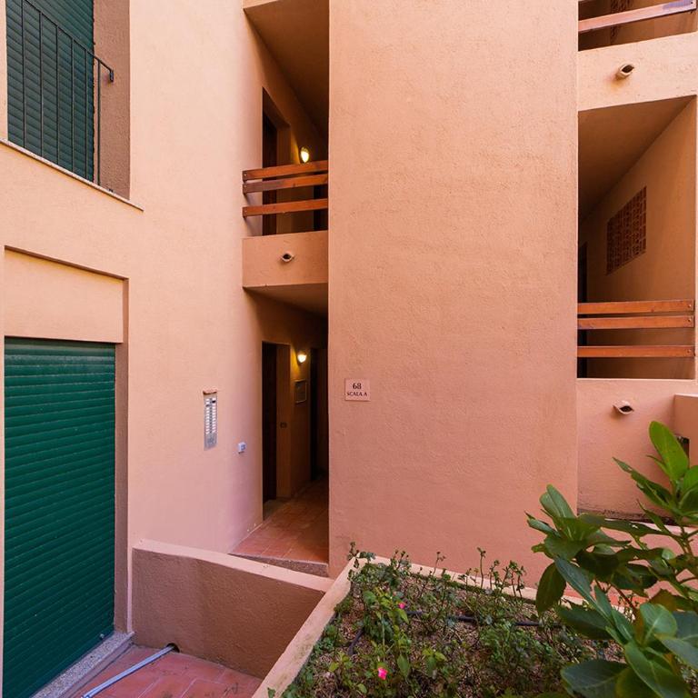 Laureliving Holiday Home Cala Maiore 01 - Appartamento con 2 Camere da Letto - 3