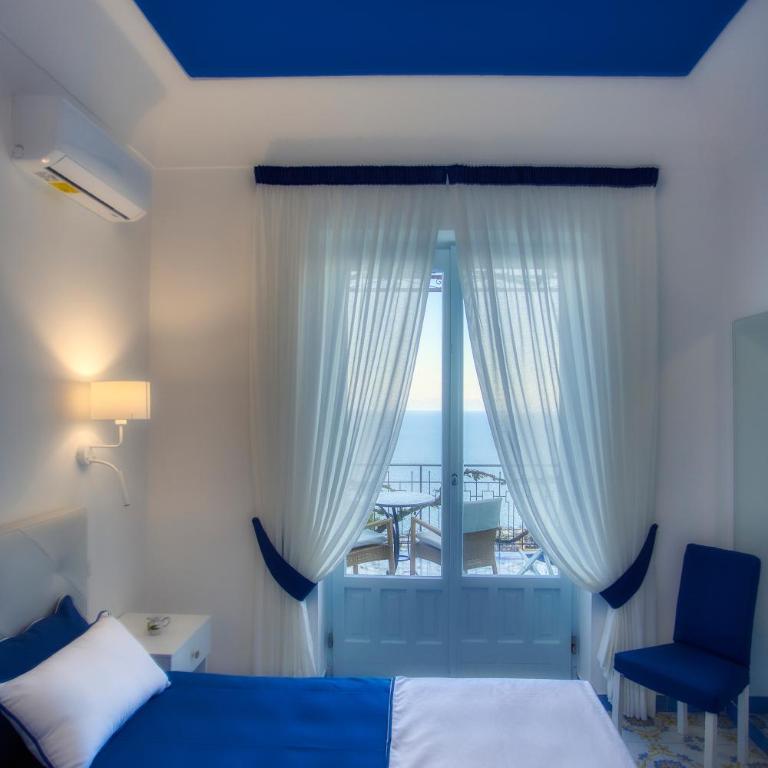 Locanda Costa D'Amalfi - Camera Matrimoniale/Doppia con Letti Singoli con Terrazza e Vista Mare - 2