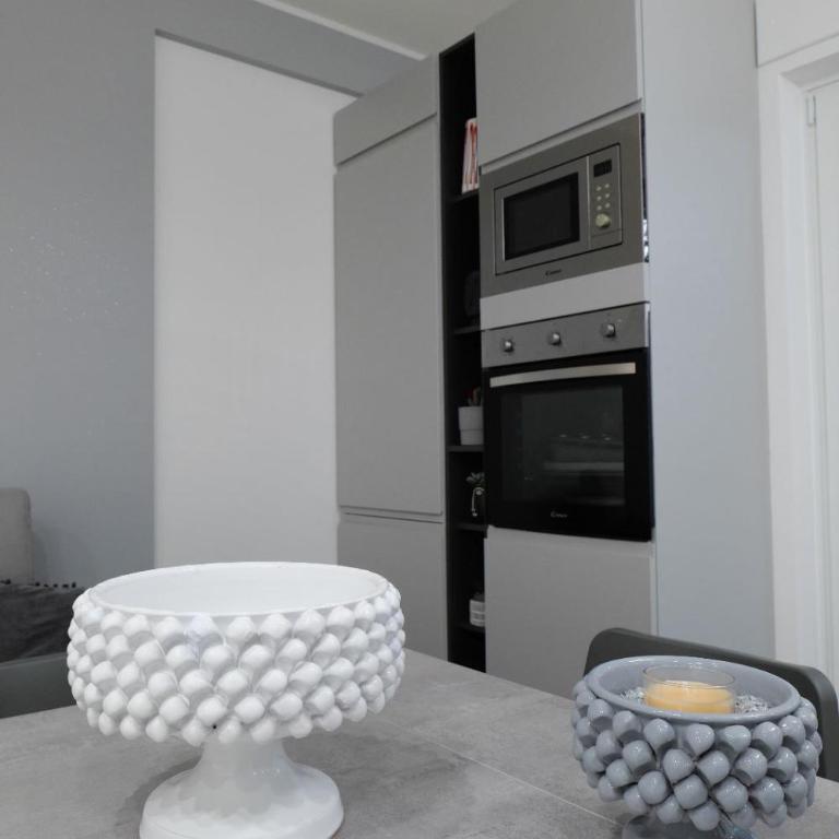 Regina's home - Appartamento con 1 Camera da Letto - 2